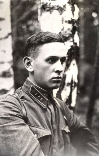 Владимир Калачёв (1918 – 1943)